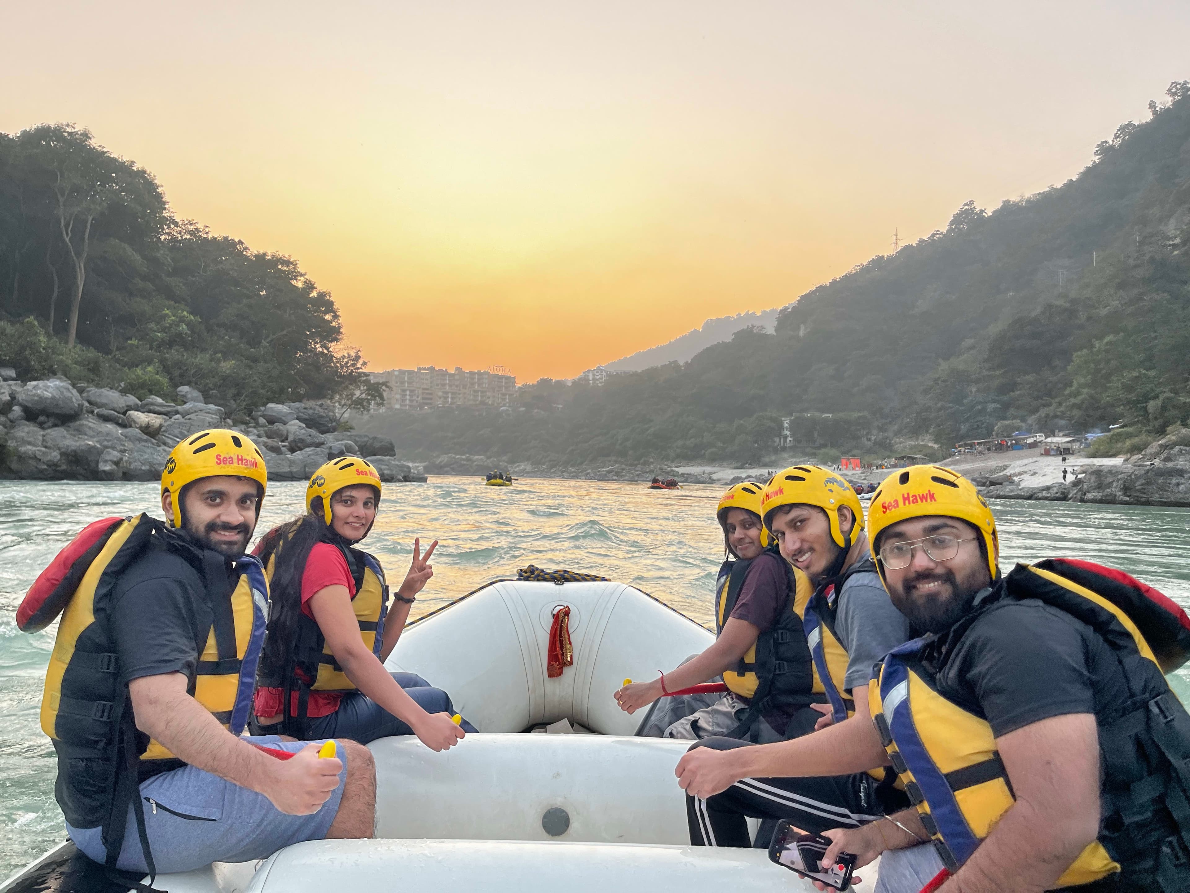 12 Km Rafting